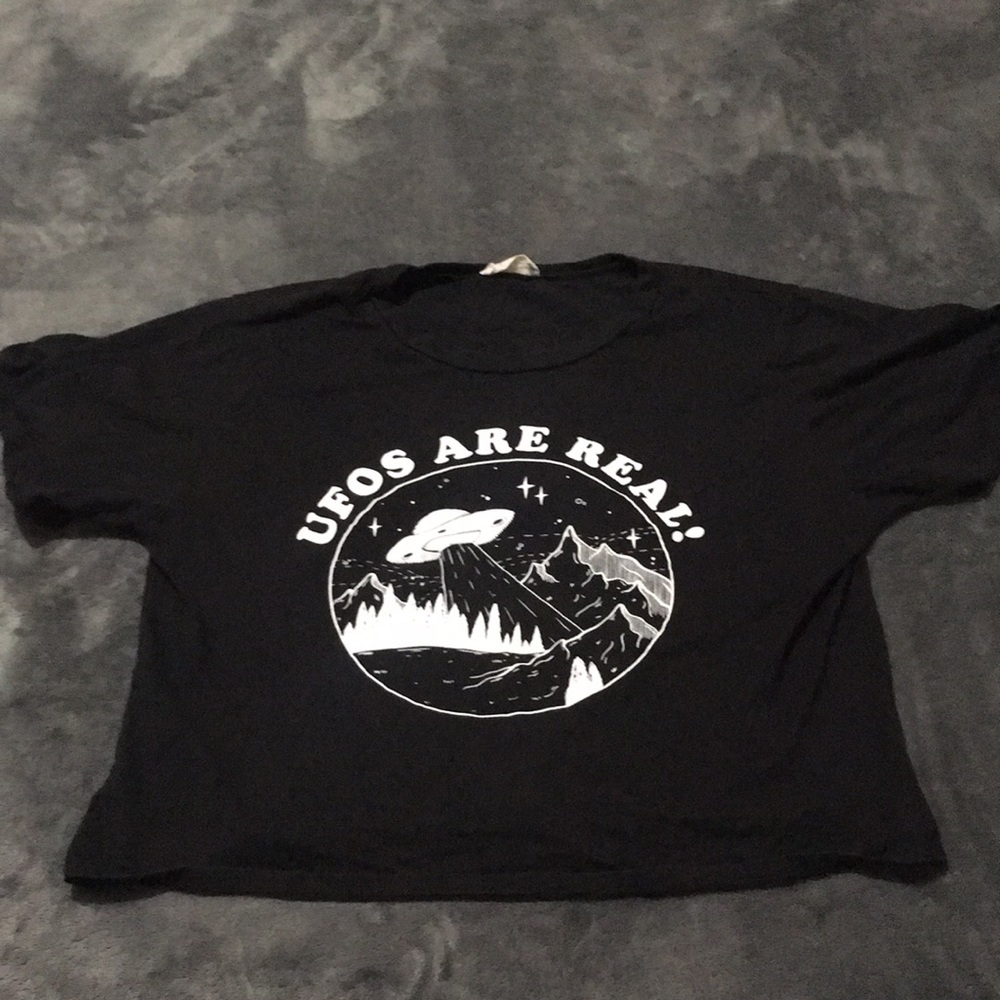 Black shirt with a ufo on it|Size: M|Brand: Local Lab